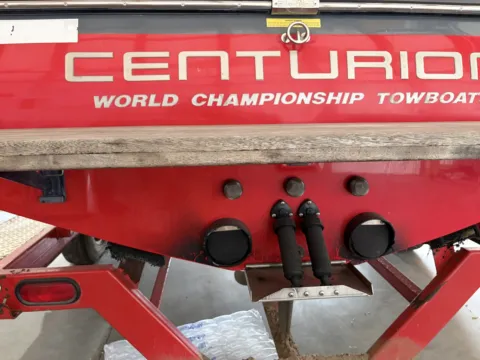 More photos of 2005 CENTURION AVALANCHE 22 at McLaughlin's RV & Marine - Detroit Lakes, MN
