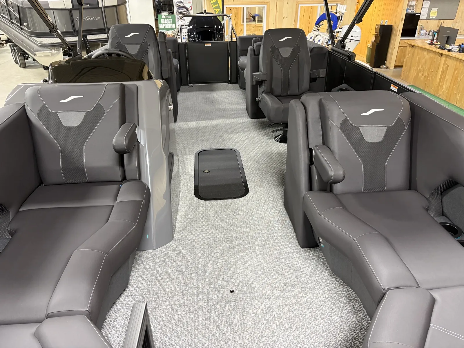 Black 2027 EVOTTI 500 SERIES 521QL TRIPLE 200HP VMAX BUNK TRAILER for sale in Detroit Lakes, MN