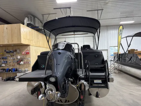 More photos of 2027 EVOTTI 500 SERIES 521QL TRIPLE 200HP VMAX BUNK TRAILER at McLaughlin's RV & Marine - Detroit Lakes, MN