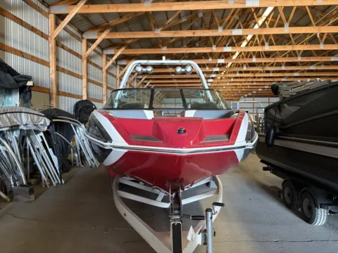 More photos of 2016 MOOMBA MOJO at McLaughlin's RV & Marine - Detroit Lakes, MN