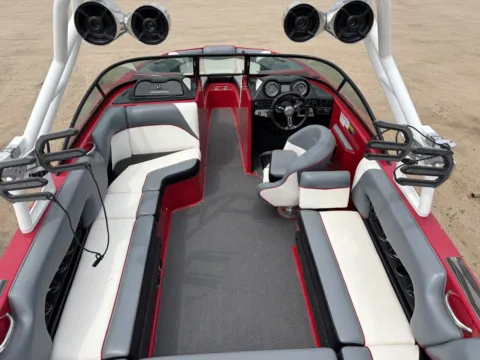 Another view of 2016 MOOMBA MOJO for sale in Detroit Lakes, MN at McLaughlin's RV & Marine - Detroit Lakes