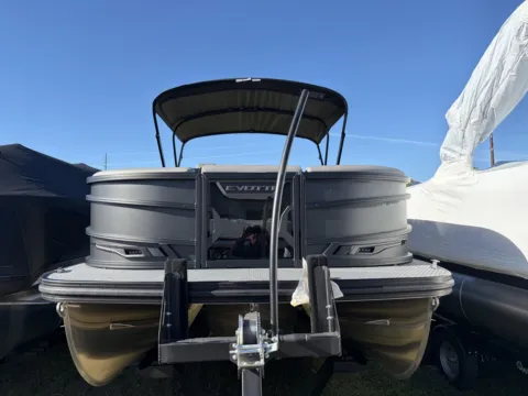 Another view of 2027 EVOTTI 700 SERIES 723QL TRIPLE 250HP VMAX BUNK TRAILER for sale in Detroit Lakes, MN at McLaughlin's RV & Marine - Detroit Lakes