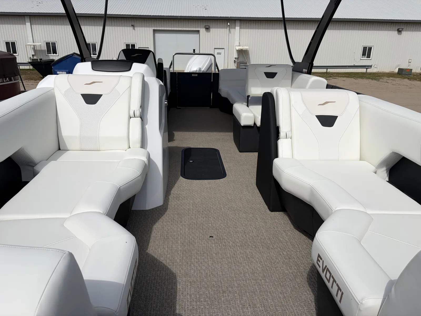 Unknown 2027 EVOTTI 500 SERIES 521 QL TRIPLE 200HP BUNK TRAILER DEMO for sale in Detroit Lakes, MN