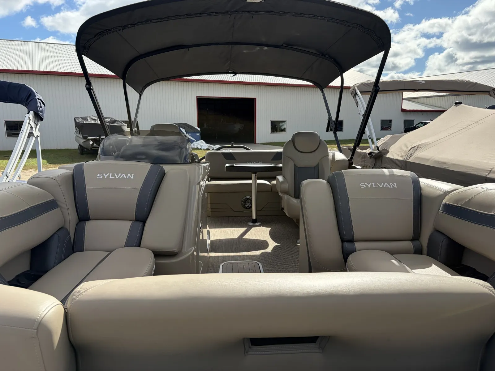 Photos of 2023 SYLVAN L-SERIES L-3 CLZ DH TRIPLE 200HP BUNK TRAILER for sale in Detroit Lakes, MN at McLaughlin's RV & Marine - Detroit Lakes
