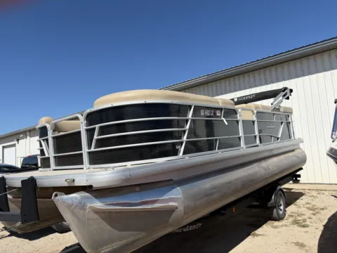 Unknown 2019 GODFREY SWEETWATER 2286 CRUISE 90HP TRAILER for sale in Detroit Lakes, MN