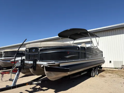 Unknown 2020 PREMIER GRAND MAJESTIC 250 RF PTX TRIPLE 300HP LEGS BUNK TRAILER for sale in Detroit Lakes, MN