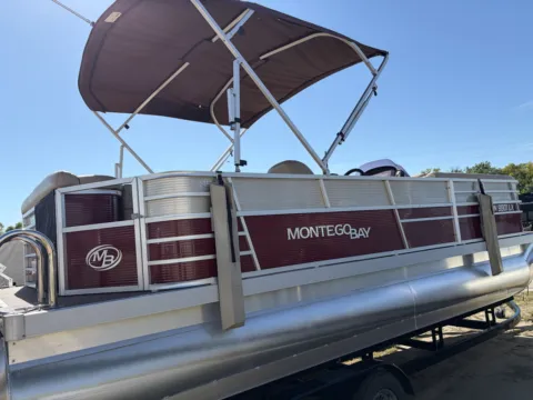 More photos of 2020 MONTEGO BAY 8522ST TRIPLE TOON 150HP BUNK TRAILER at McLaughlin's RV & Marine - Detroit Lakes, MN