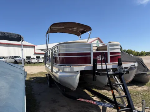 More photos of 2020 MONTEGO BAY 8522ST TRIPLE TOON 150HP BUNK TRAILER at McLaughlin's RV & Marine - Detroit Lakes, MN