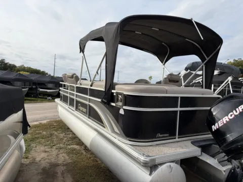 More photos of 2011 PREMIER SUNSATION 220RE 90HP at McLaughlin's RV & Marine - Detroit Lakes, MN