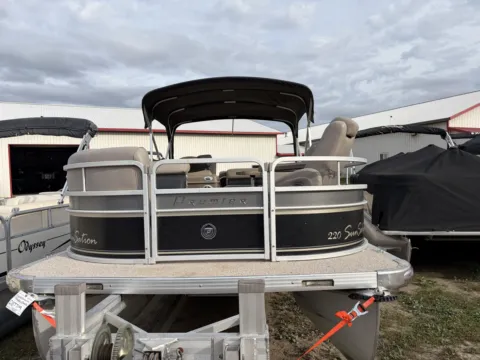 More photos of 2011 PREMIER SUNSATION 220RE 90HP at McLaughlin's RV & Marine - Detroit Lakes, MN