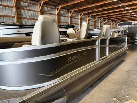 More photos of 2021 PREMIER SUNSATION 220 XLS 115HP at McLaughlin's RV & Marine - Detroit Lakes, MN
