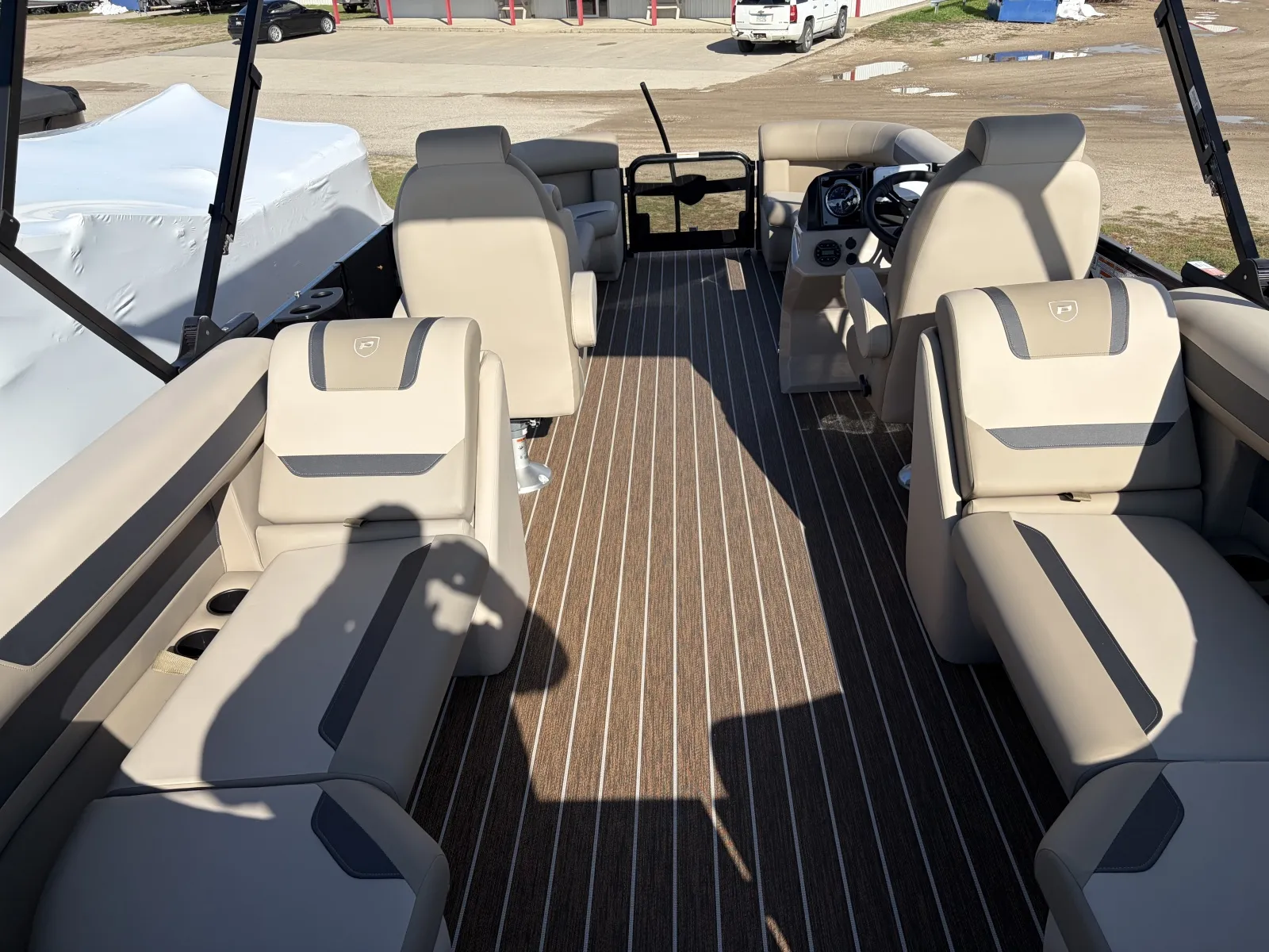 Unknown 2027 PREMIER SUNSCAPE 220 RF 115HP BUNK TRAILER for sale in Detroit Lakes, MN