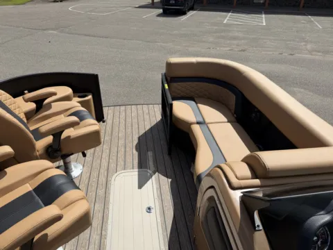 More photos of 2026 GODFREY MONACO 235 SFLC TRIPLE 200HP BUNK TRAILER at McLaughlin's RV & Marine - Brainerd, MN