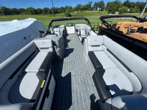 White 2027 GODFREY XPERIENCE 2286 SBX 115HP BUNK TRAILER for sale in Brainerd, MN