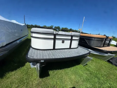 More photos of 2027 GODFREY XPERIENCE 2286 SBX 115HP BUNK TRAILER at McLaughlin's RV & Marine - Brainerd, MN