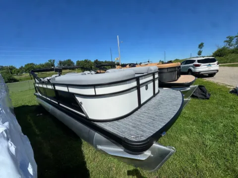 Photos of 2027 GODFREY XPERIENCE 2286 SBX 115HP BUNK TRAILER for sale in Brainerd, MN at McLaughlin's RV & Marine - Brainerd
