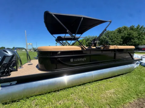 More photos of 2027 GODFREY XPERIENCE 2286 SBX 115HP BUNK TRAILER at McLaughlin's RV & Marine - Brainerd, MN