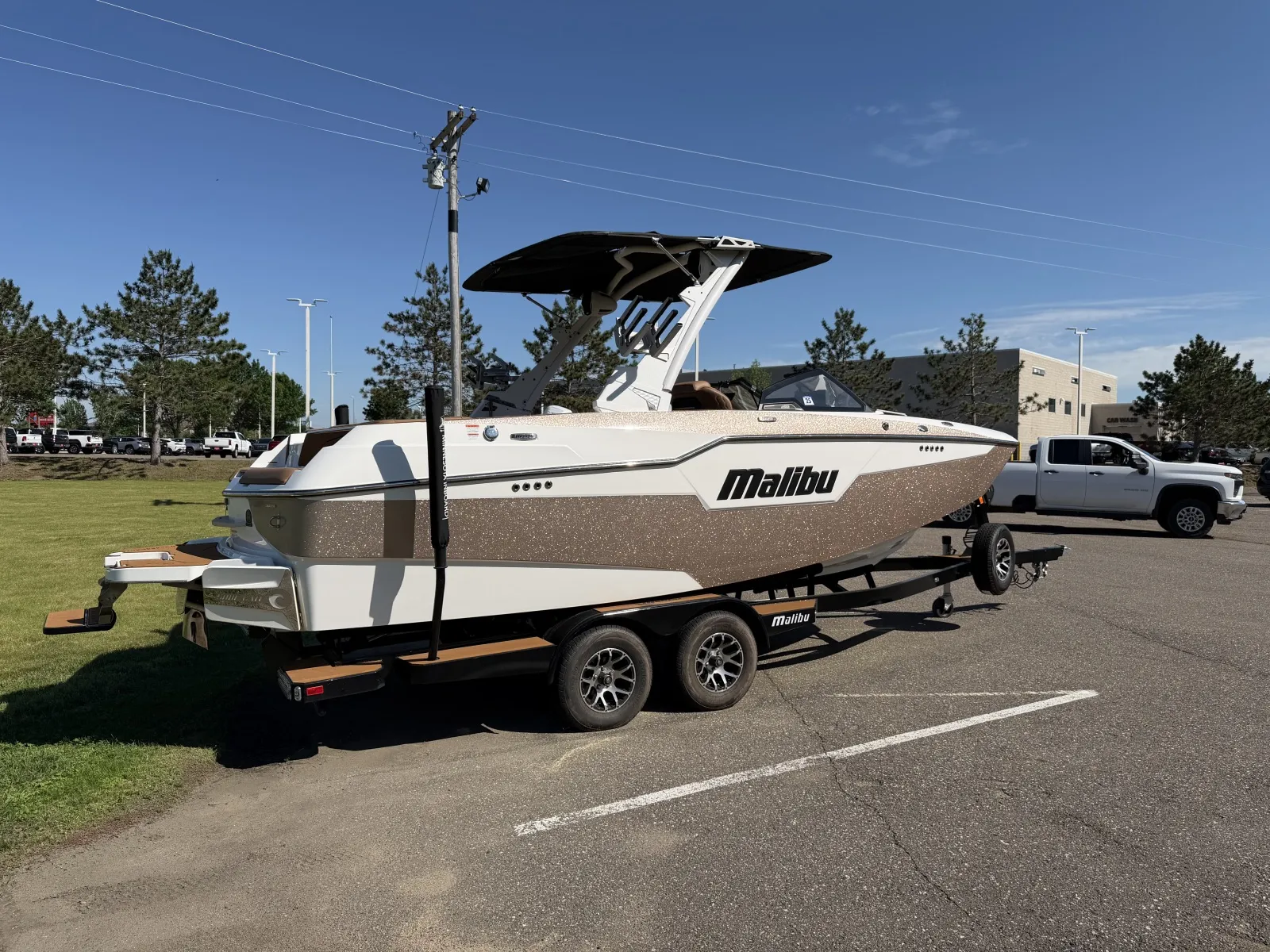 Photos of 2022 MALIBU M220 for sale in Brainerd, MN at McLaughlin's RV & Marine - Brainerd