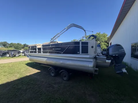 More photos of 2020 GODFREY SWEETWATER 2286 FS 115HP BUNK TRAILER at McLaughlin's RV & Marine - Brainerd, MN