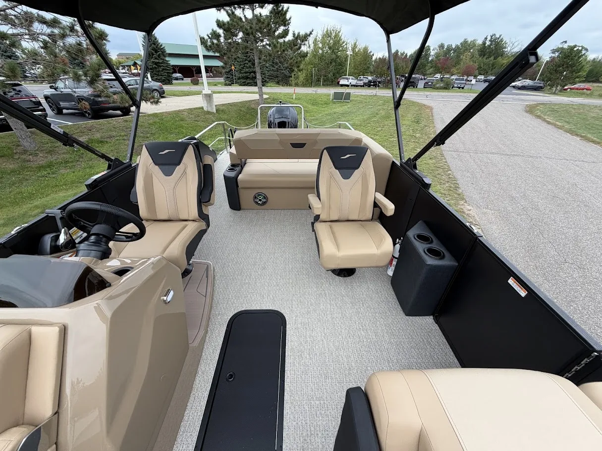 Photos of 2027 EVOTTI 500 SERIES 523CS TRIPLE 200HP VMAX BUNK TRAILER for sale in Brainerd, MN at McLaughlin's RV & Marine - Brainerd