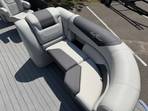 More photos of 2025 SUNCHASER GENEVA 22 LR DH PTS TRIPLE 150HP BUNK TRAILER at McLaughlin's RV & Marine - Brainerd, MN