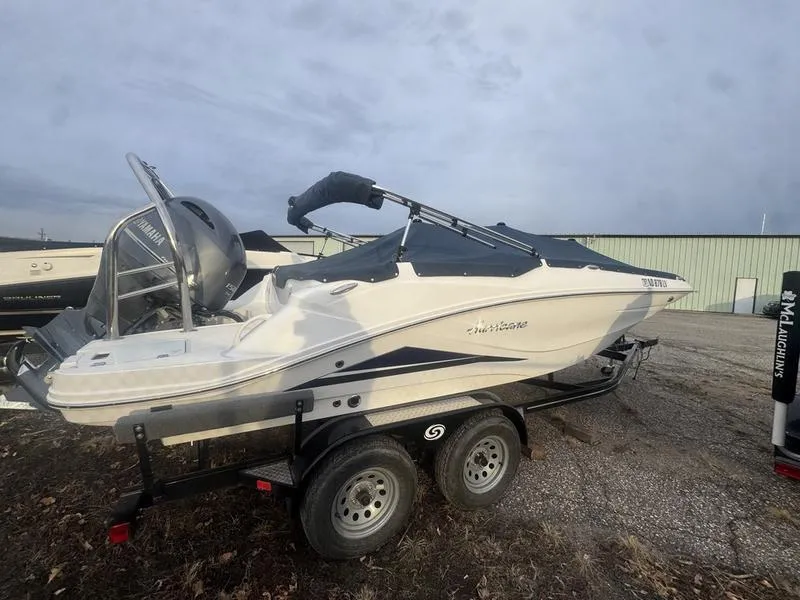 2023 GODFREY HURRICANE SS 205 150HP TRAILER