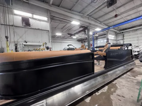 More photos of 2026 PREMIER SUNSATION 250 RL PTX TRIPLE 200HP BUNK TRAILER at McLaughlins at Cormorant Landing - Lake Park, MN