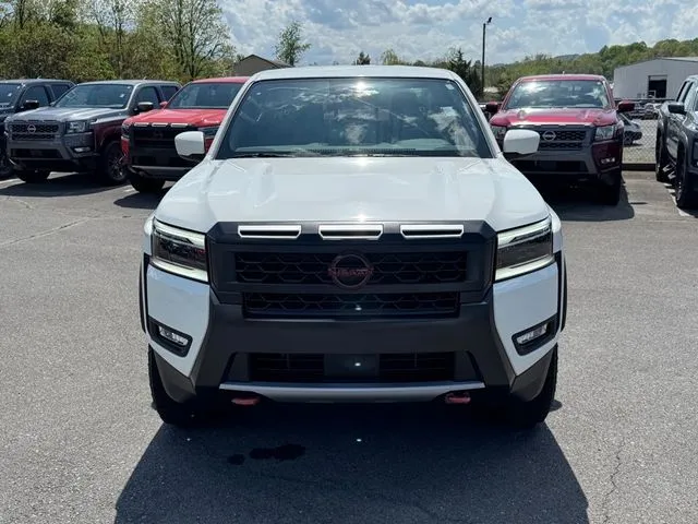 2025 Nissan Frontier PRO-X - Photo 10
