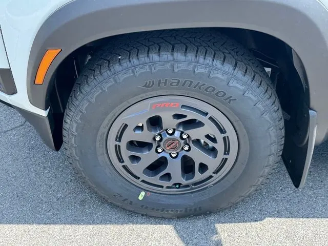 2025 Nissan Frontier PRO-X - Photo 21