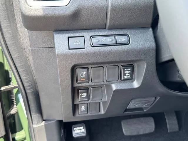 2025 Nissan Frontier SV - Photo 18