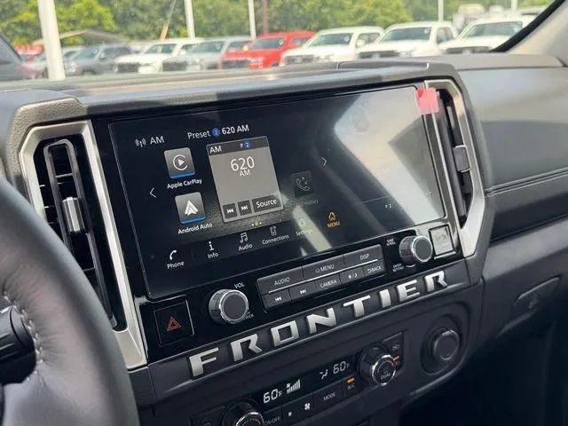 2025 Nissan Frontier SV - Photo 17