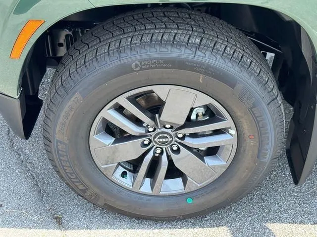 2025 Nissan Frontier SV - Photo 21