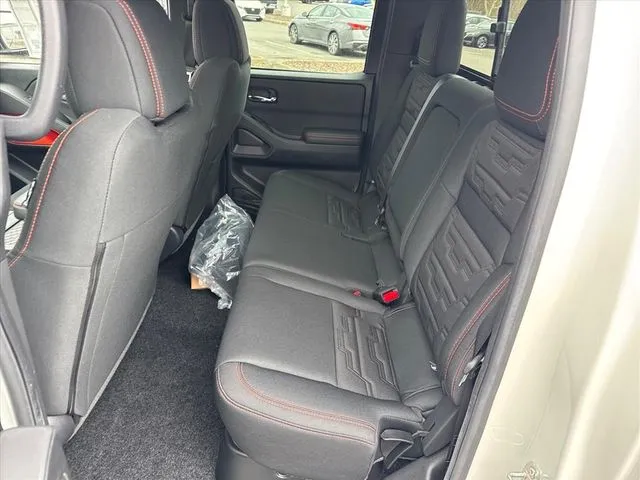2025 Nissan Frontier PRO-X - Photo 10