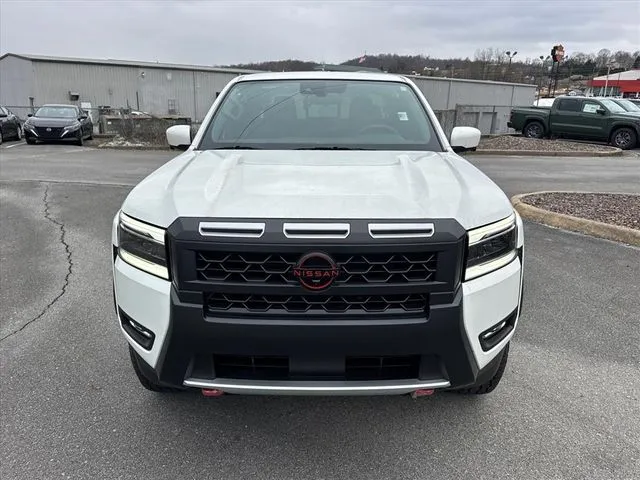 2025 Nissan Frontier PRO-X - Photo 8