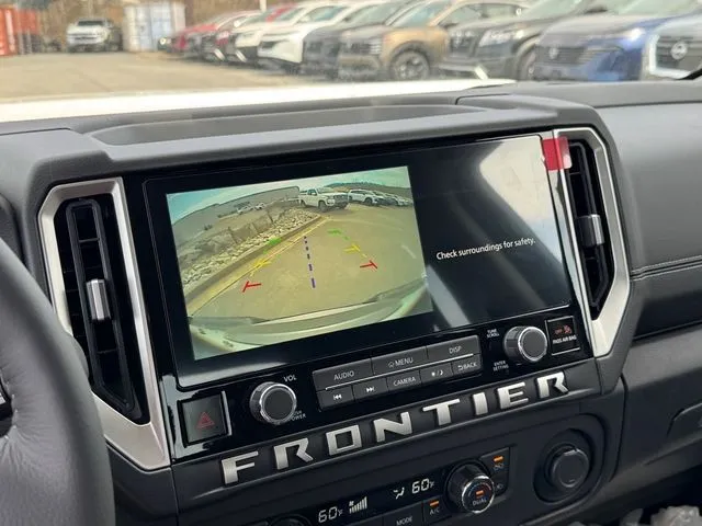 2025 Nissan Frontier SV - Photo 18