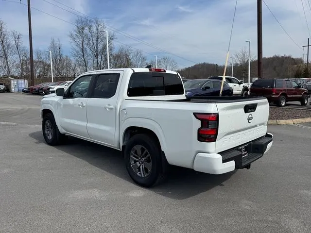 2025 Nissan Frontier SV - Photo 7