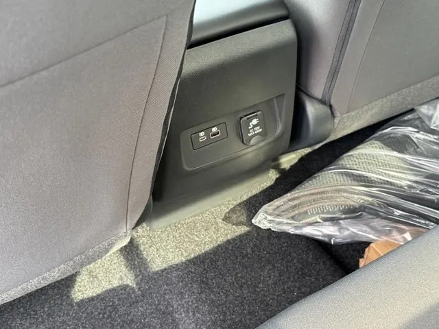 2025 Nissan Frontier SV - Photo 19