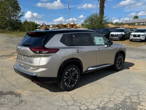 More photos of 2026 Nissan Rogue Platinum at Johnson City Nissan, TN