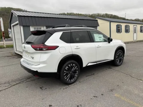 More photos of 2026 Nissan Rogue Platinum at Johnson City Nissan, TN