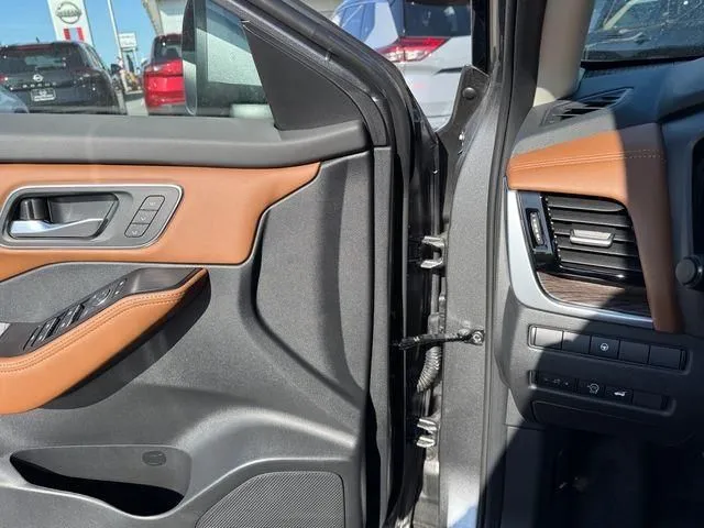 2026 Nissan Rogue Platinum - Photo 18