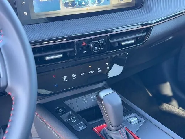 2026 Nissan KICKS SR AWD - Photo 15