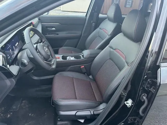 2026 Nissan KICKS SR AWD - Photo 11
