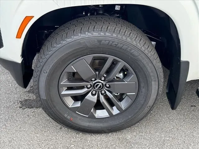 2026 Nissan Frontier SV - Photo 22