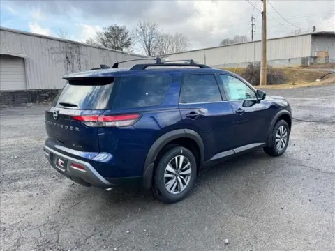 More photos of 2026 Nissan Pathfinder SL at Johnson City Nissan, TN