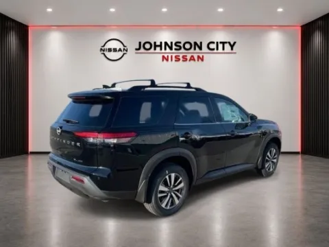 More photos of 2026 Nissan Pathfinder SL at Johnson City Nissan, TN