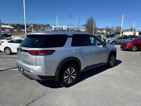 Another view of 2024 Nissan Pathfinder SL for sale in Johnson City, TN at Johnson City Nissan