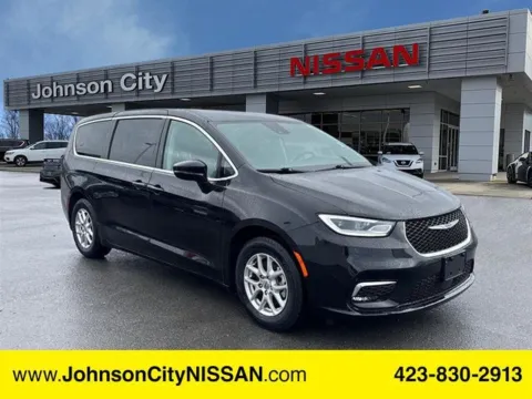 Black 2024 Chrysler Pacifica Touring L for sale in Johnson City, TN
