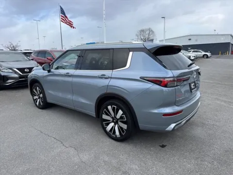 More photos of 2025 Mitsubishi Outlander SEL at Johnson City Nissan, TN