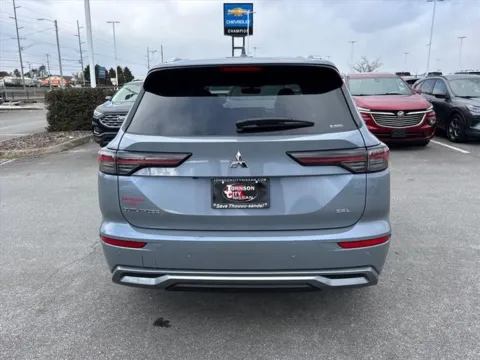 More photos of 2025 Mitsubishi Outlander SEL at Johnson City Nissan, TN