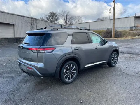 More photos of 2026 Nissan Pathfinder Platinum at Johnson City Nissan, TN